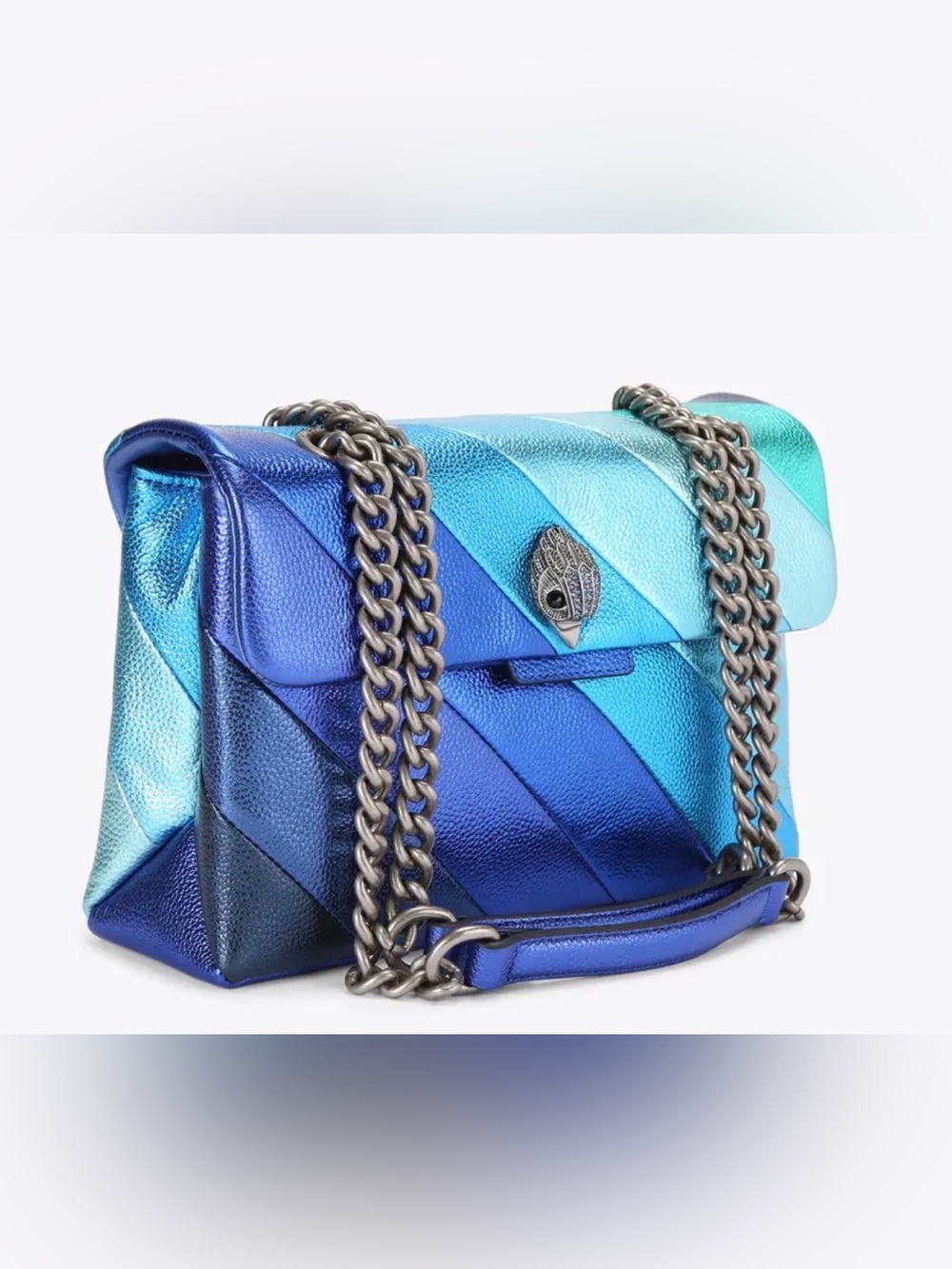 Two interior compartments with small internal lining pocket